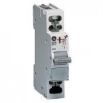 Modular changeover switch without off